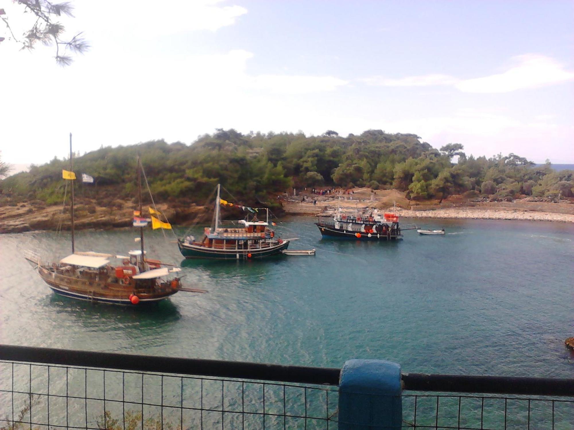 Gorgona Rooms Aliki  Luaran gambar
